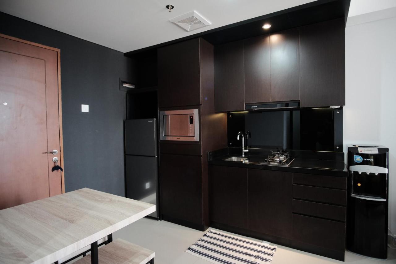 2 Bedrooms - Royal Olive Apartment - Pejaten South Of Jakarta Jacarta Exterior foto